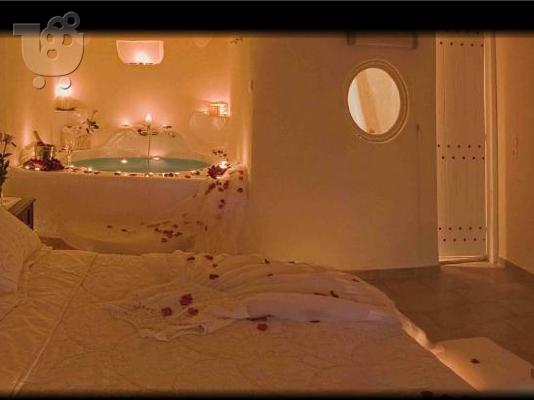 Last minute reservation hotel Suites of the Gods Spa Hotel Santorini